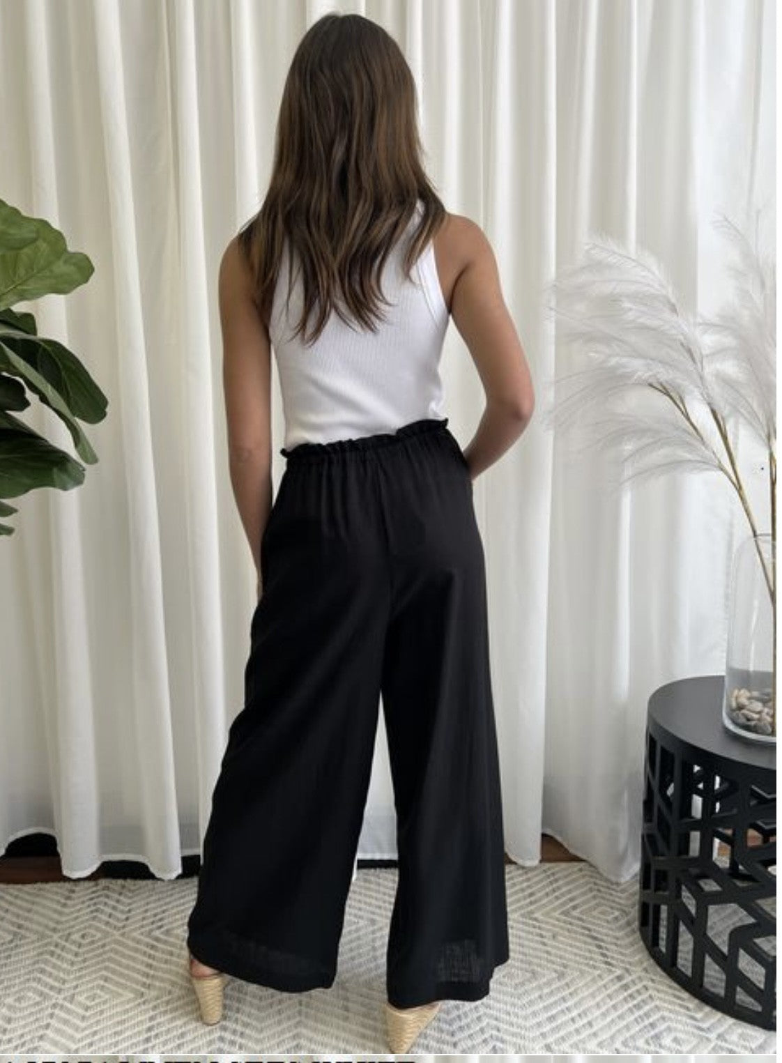 Carrie Line Pants - Black