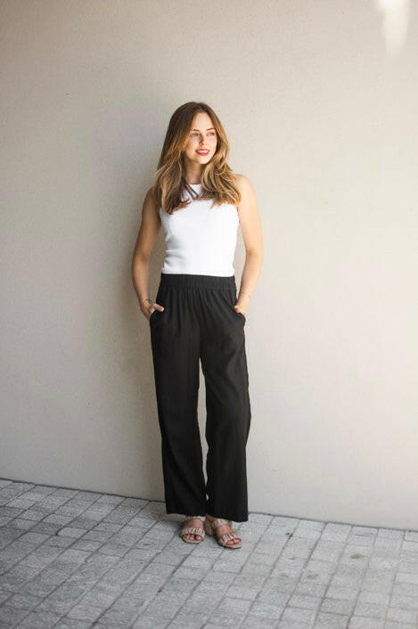 Chloe Linen Pants - Black.